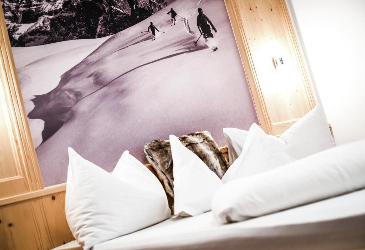 Garni Sunela B&B Selva di Val Gardena Exterior photo