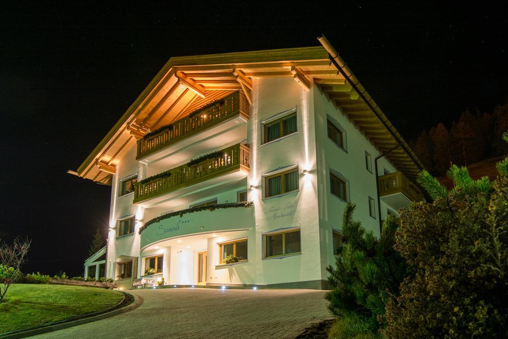 Garni Sunela B&B Selva di Val Gardena Exterior photo