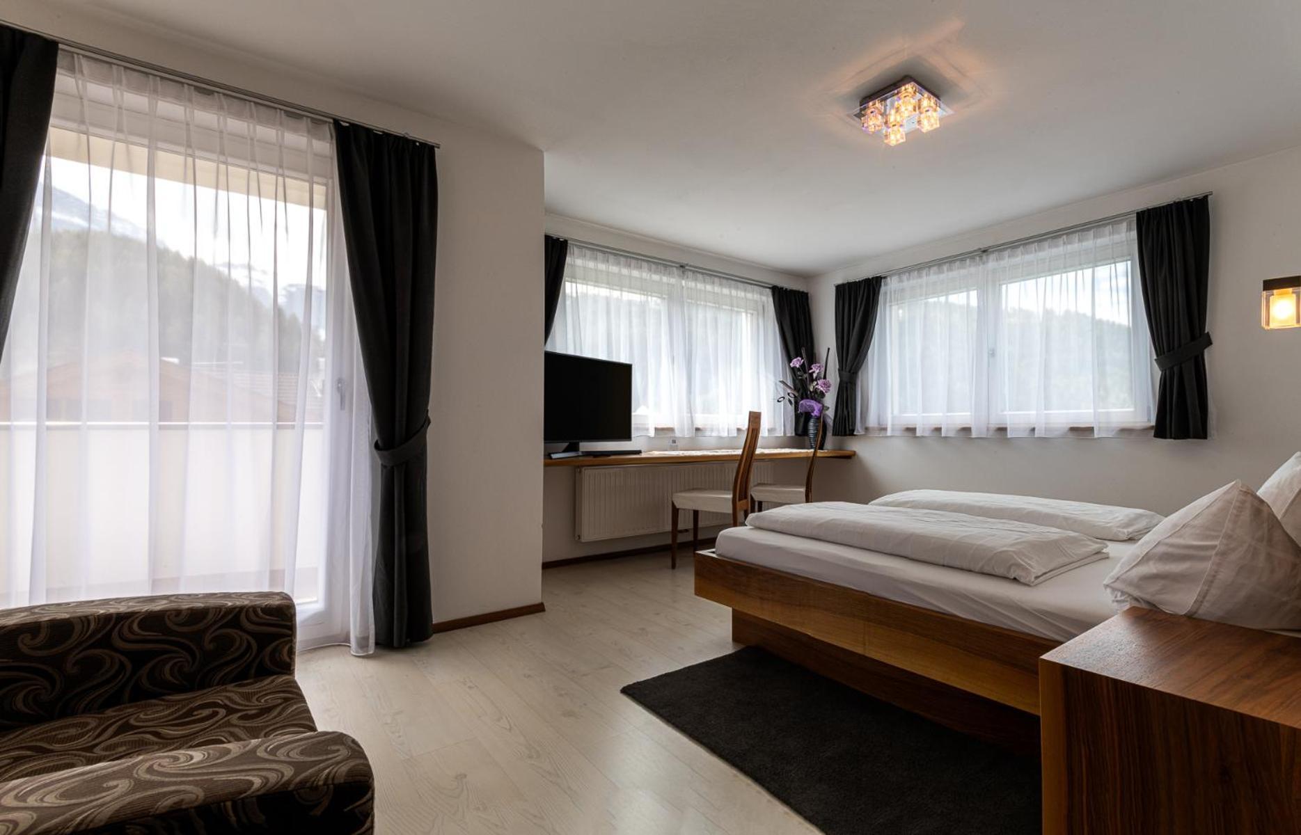 Garni Sunela B&B Selva di Val Gardena Exterior photo