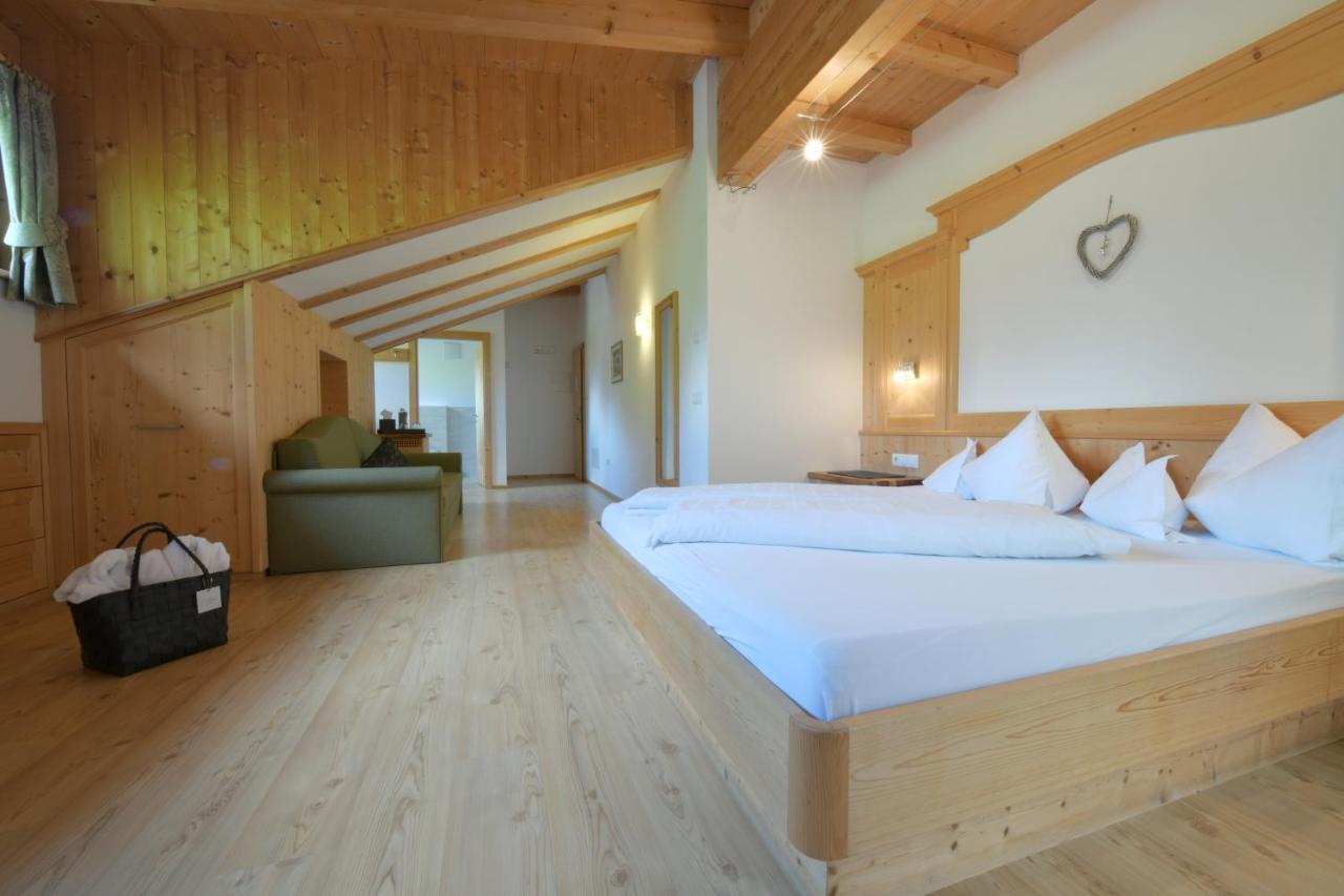 Garni Sunela B&B Selva di Val Gardena Exterior photo